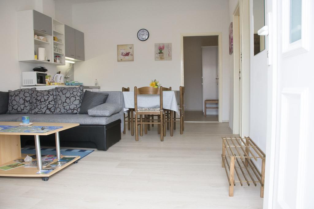 Apartment Majda Σίμπενικ Εξωτερικό φωτογραφία
