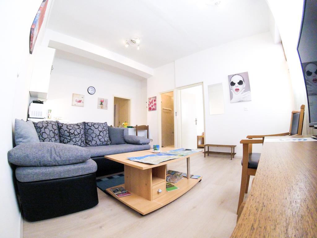 Apartment Majda Σίμπενικ Εξωτερικό φωτογραφία